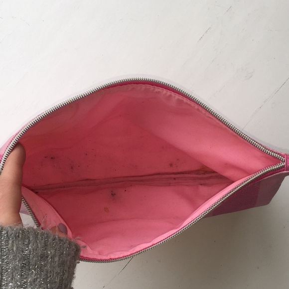 Victoria’s Secret Cosmetic Bag - Picture 5 of 5